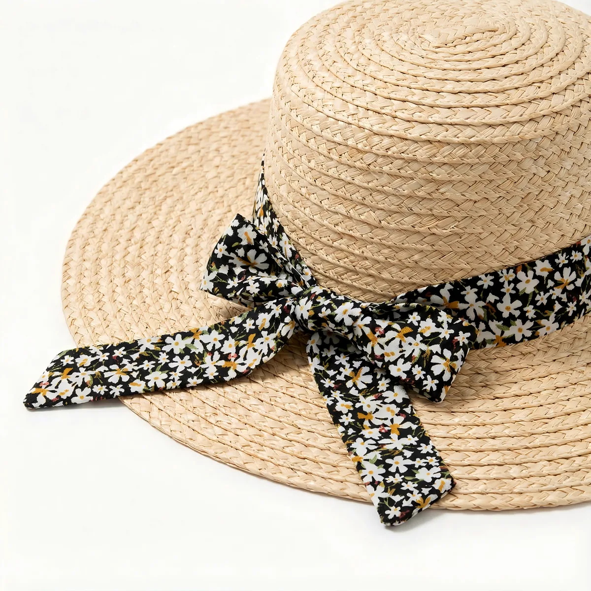 Natural Raffia Straw Hat 73 Natural Raffia Straw Hat 73 made with natural raffia and woven straw for summer resort collections