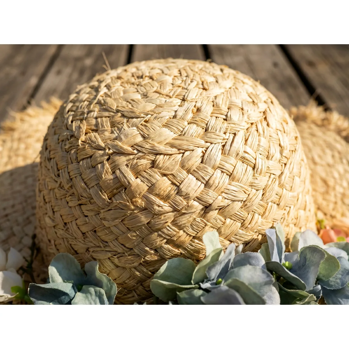 Resort Style Straw Hat 80 Resort Style Straw Hat 80 made with natural raffia and woven straw for summer resort collections